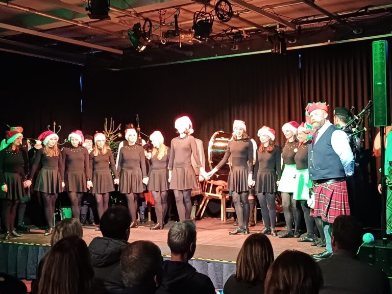 Irish Beat Factory, Royal Highland Club, Hallein Weihnachten